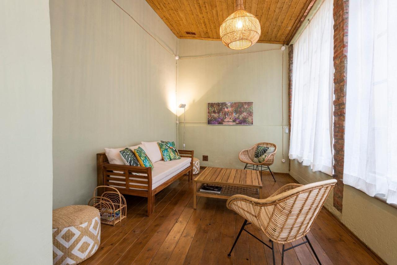 - Dragomanni Loft With Patio Apartamento *